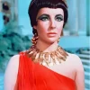 Elizabeth Taylor Cleopatra Diamond Painting